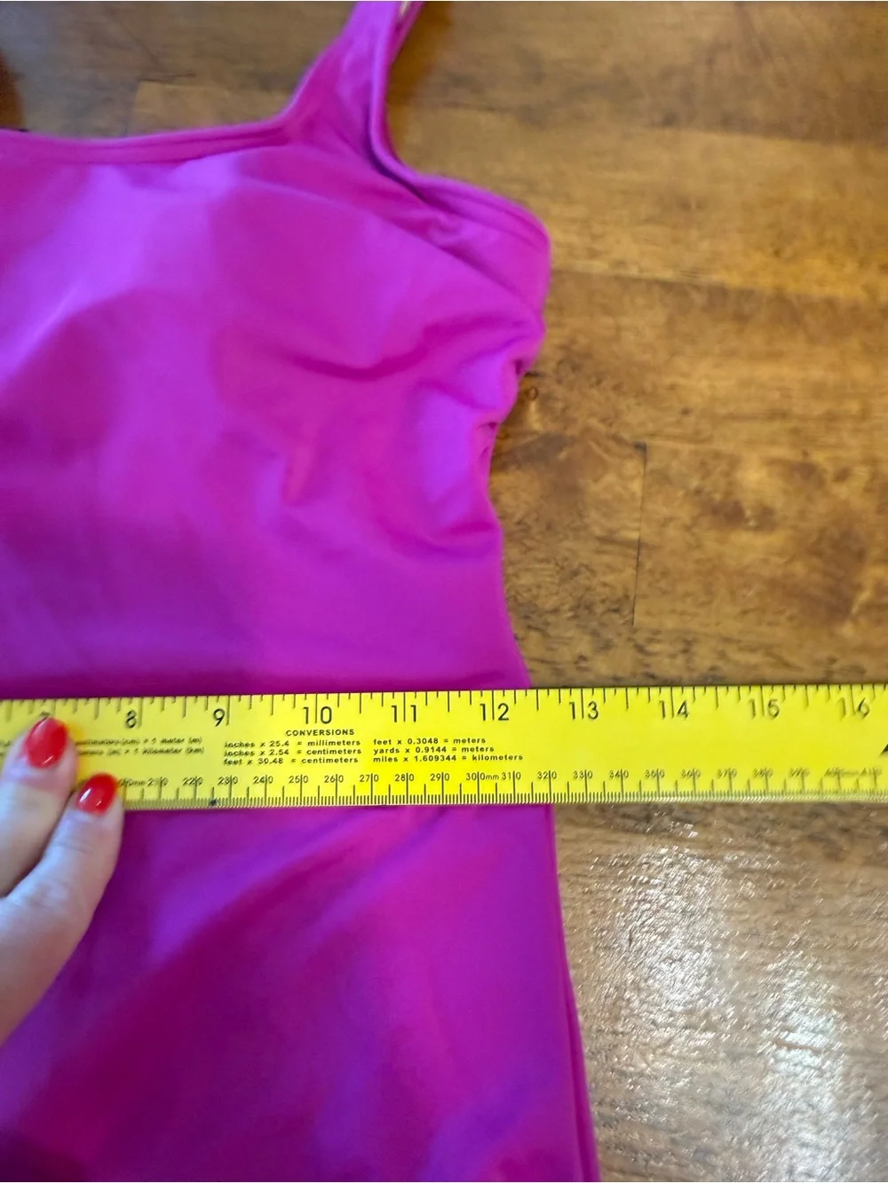 Lands' End Tugless Scoop Neck One Piece Swimsuit Magenta Fuchsia size 6